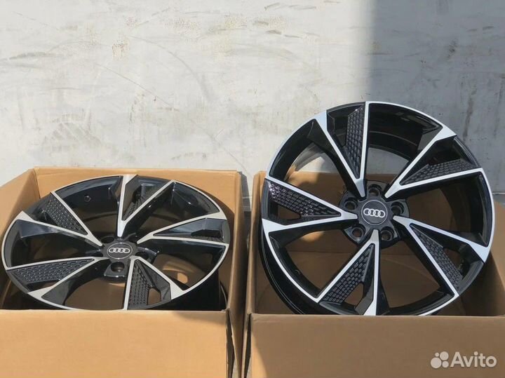 Литые Диски 5*112 R18 Audi RS-2 (жабры) черные с п