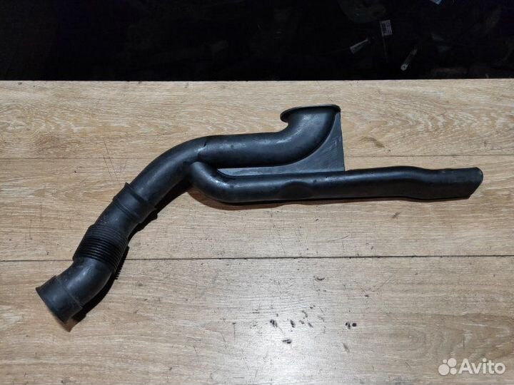 Патрубок воздушного фильтра Opel Corsa C 2003