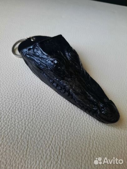 Брелок голова крокодила