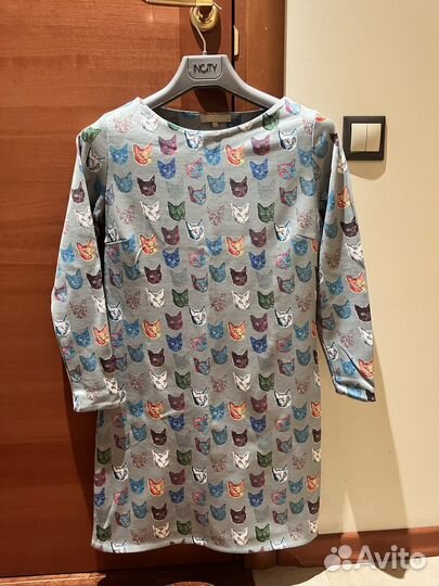 Платье с кошками