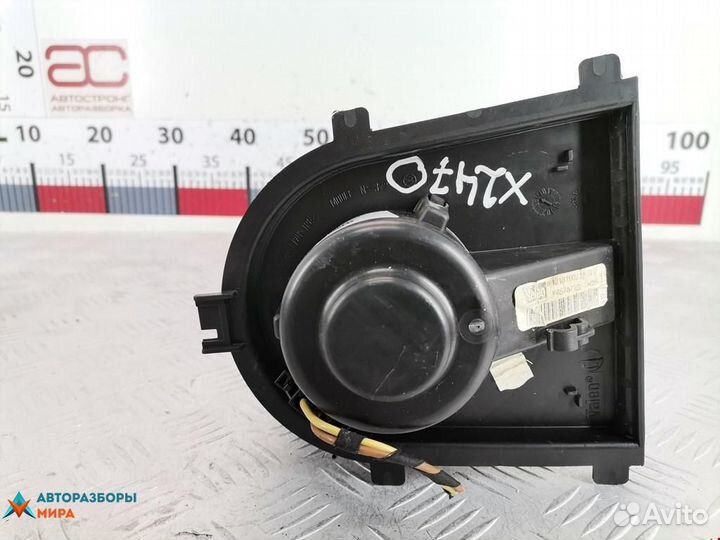 Моторчик печки Volkswagen Golf 3 2000 1J1819021C