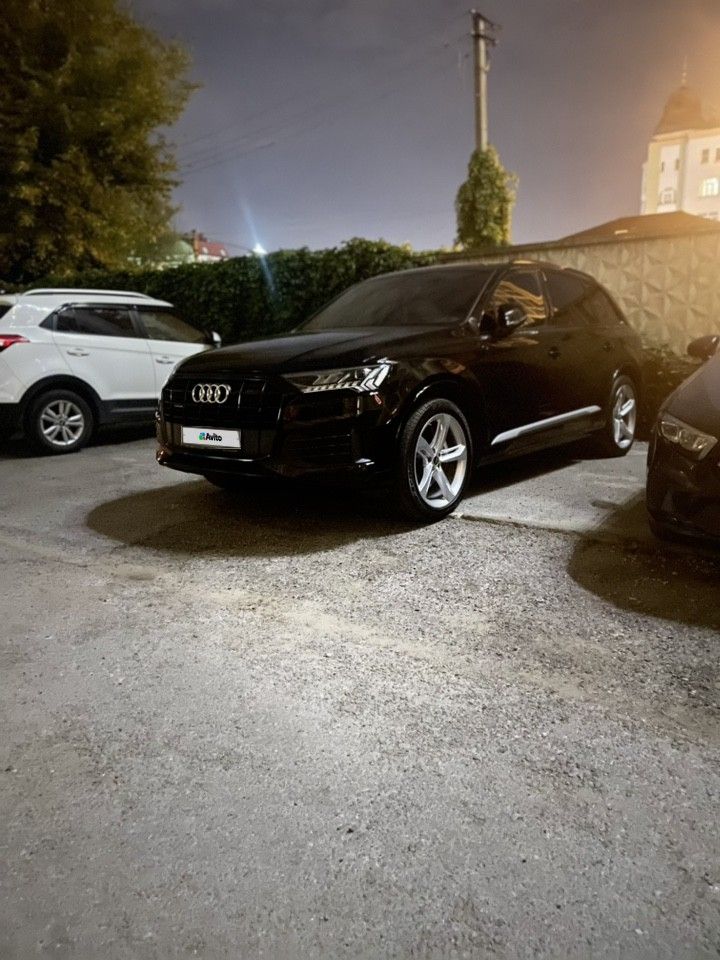 Audi Q7: фото владельца