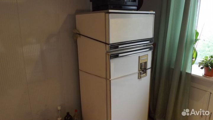 Холодильник,ока 6М, двухкамерный