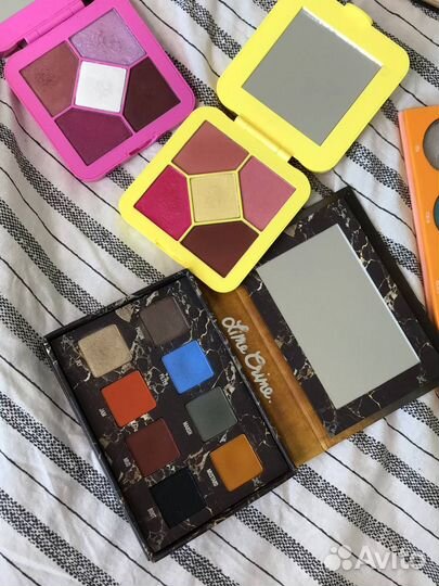 Палетки теней lime crime juvia's place nabla