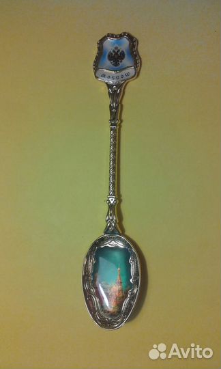 Сувенирная ложечка из Москвы