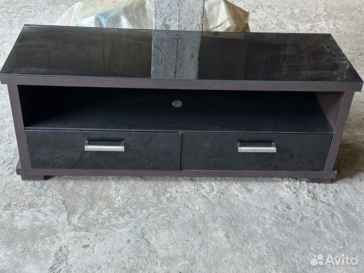 Тумба под телевизор