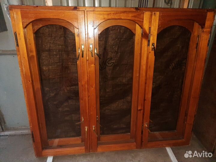 Оконный блок деревянный