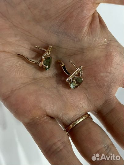 Серьги золотые