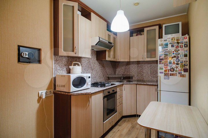 2-к. квартира, 75 м², 1/3 эт.