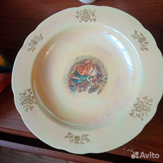 Тарелки из сервиза Мадонна ГДР