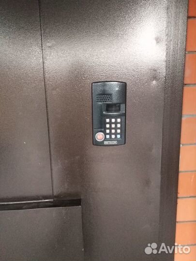 Видеонаблюдение, домофон в подъезд и ч.дом, скуд