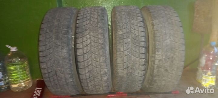 R15 Bridgestone Blizzak WS-60 185/65, PCD 5x114.3 DIA 67.1