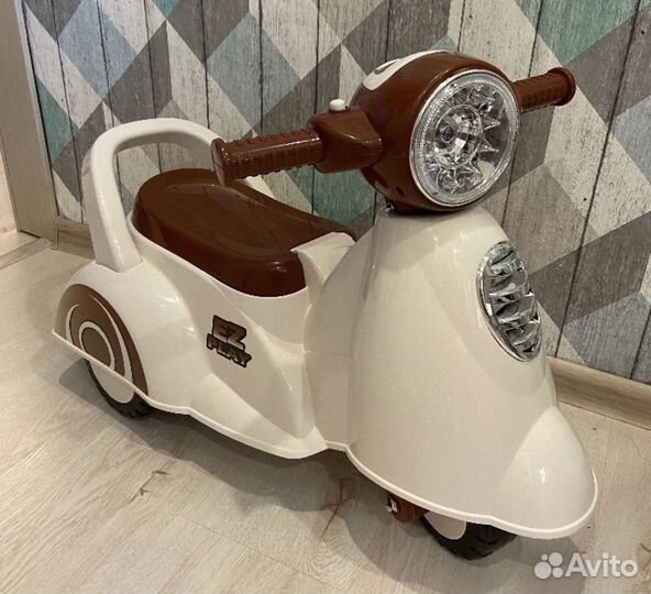 Каталка- мопед
