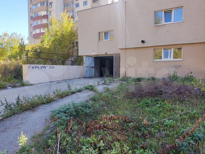 Машиноместо, 18 м²