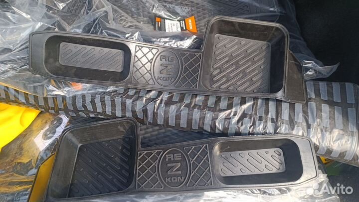 Коврики порогов для LADA Priora, 2110, 2112, 2111