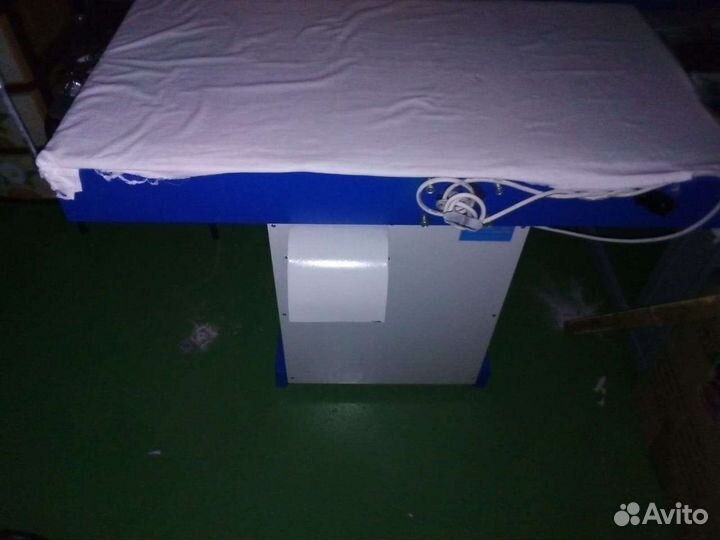 Гладильный стол