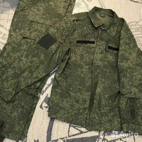 Военное обмундирование (вещевое имущество)