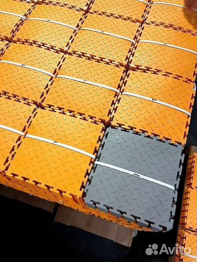 Модульный пол для гаража