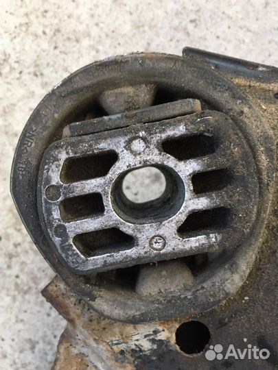 Передний подрамник Volkswagen Phaeton(2115)