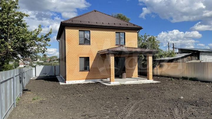 Дом 173 м² на участке 6 сот.