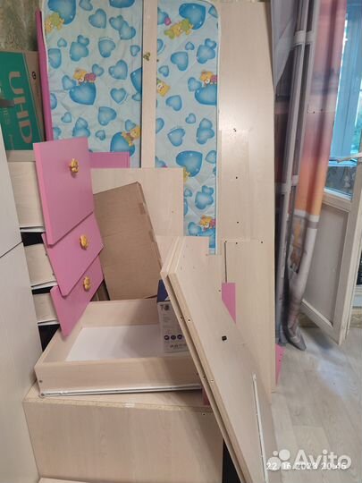 Кровать чердак пикник розовая