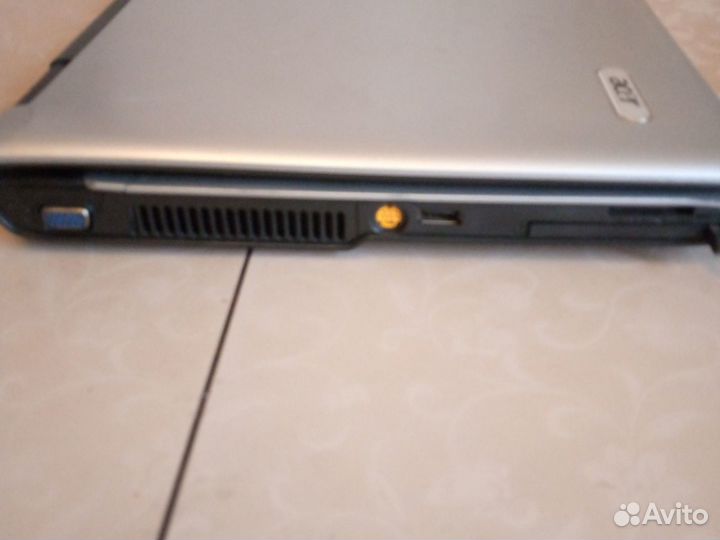 Ноутбук (acer )mod.NO ZR1