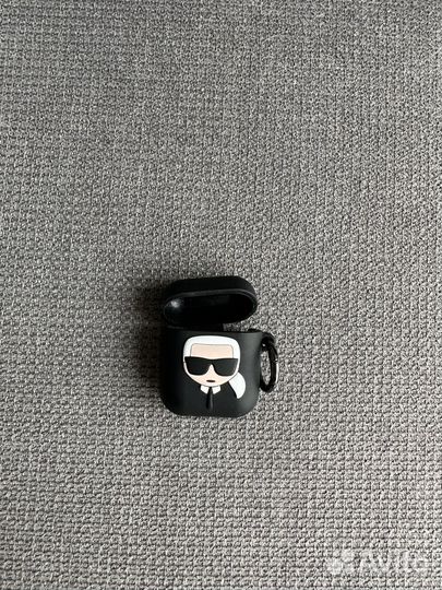 Чехол karl lagerfeld на airpods 2
