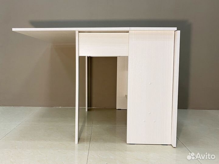 Стол книжка