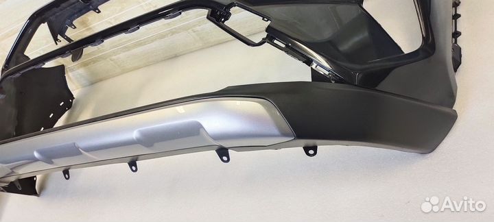 RAV4 -5 Передний бампер верх+низ без дефектов бу