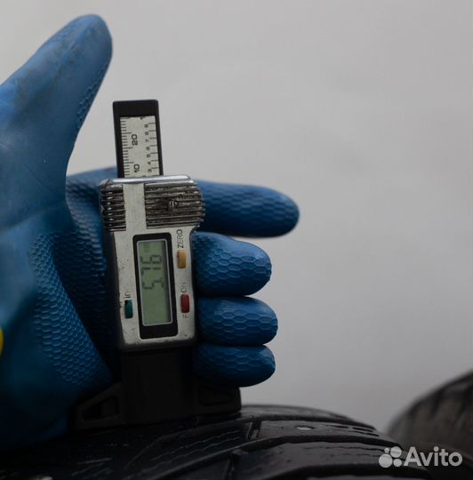 Kumho WinterCraft Ice WI31 235/65 R17 108T