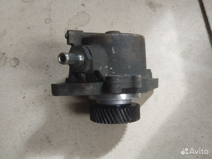 Вакуумный насос Mazda BT-50 Ford Ranger