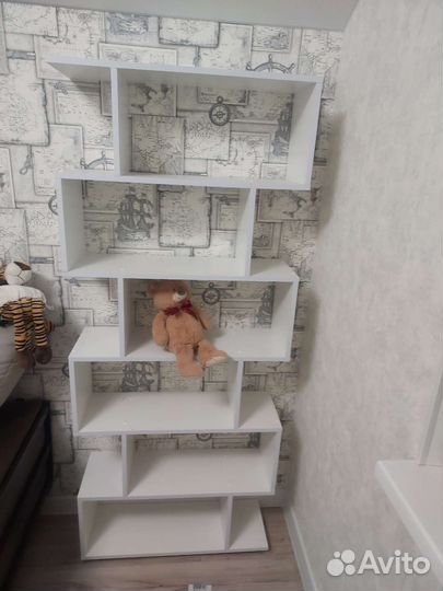 Полка настенная белая