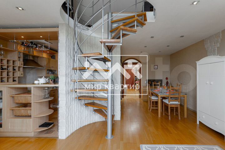 2-к. квартира, 80,7 м², 7/7 эт.