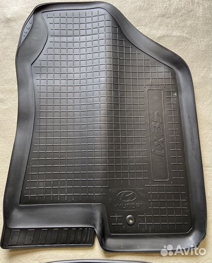 Оригинальные полиуретановые ковры Hyundai IX35 1