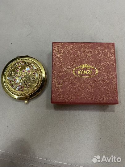 Зеркальце карманное