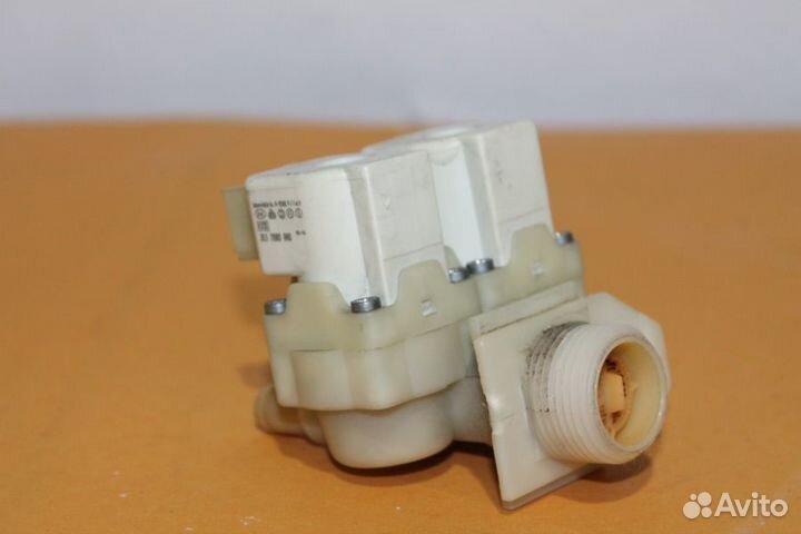 Клапан подачи воды Siemens 00265772 бу. 4181