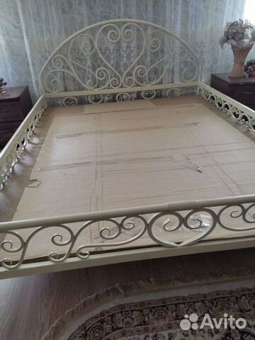 Кованнная кровать