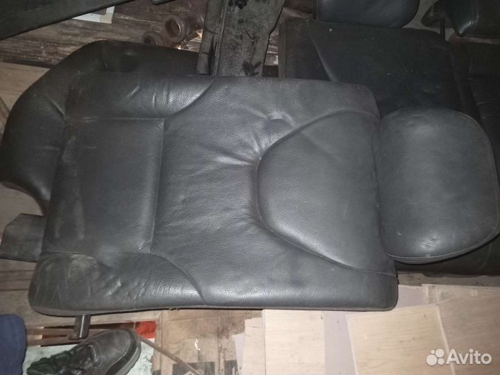 Заднее сиденье Volvo S60