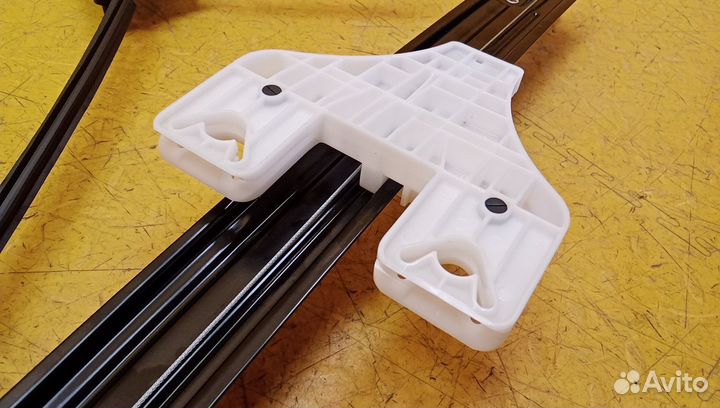 Стеклоподъемник задний правый Karoq