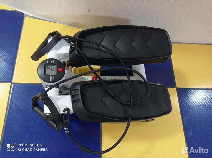 Тренажер степпер с эспандерами