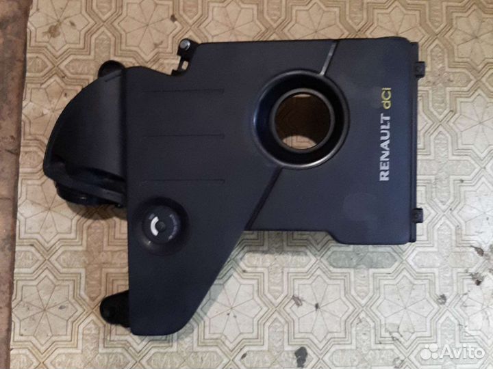 Корпус воздушного фильтра Рено Дастер 1.5