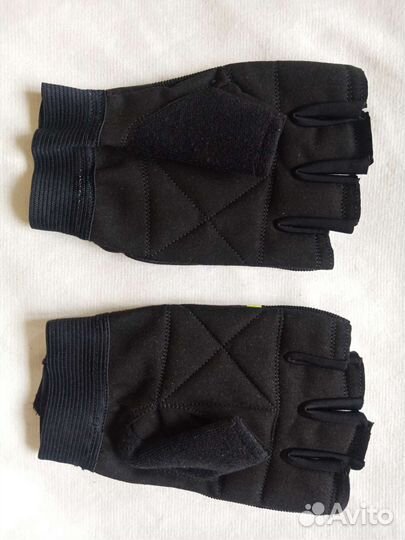 Перчатки без пальцев