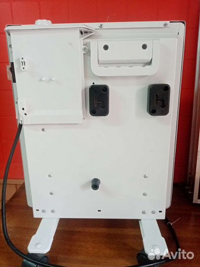 Обогреватель электрический напольный конвекторный