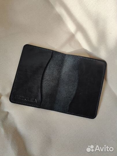 Обложка для паспорта из кожи