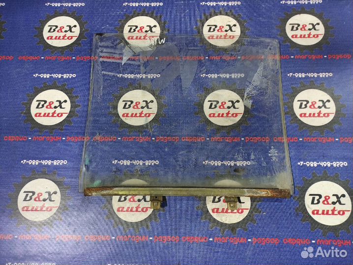 Стекла Mercedes W123 седан