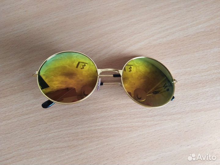 Солнцезащитные очки женские