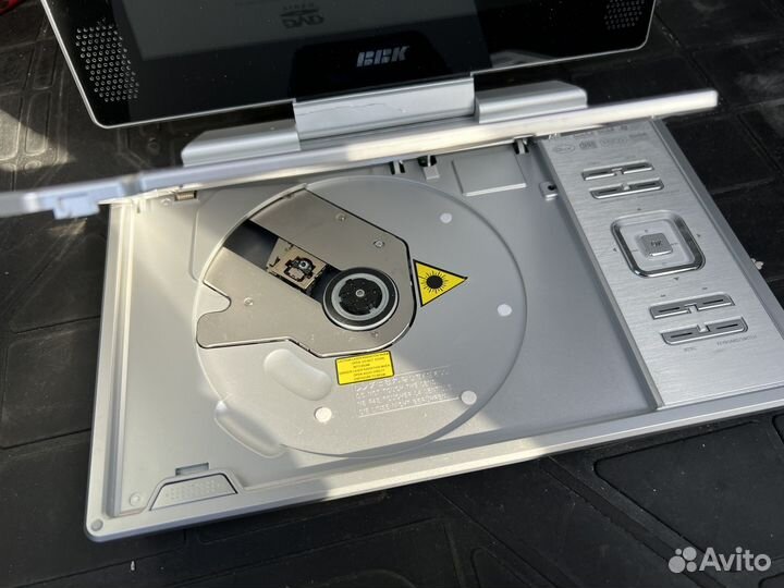 Портативный DVD плеер ввк DL387SI