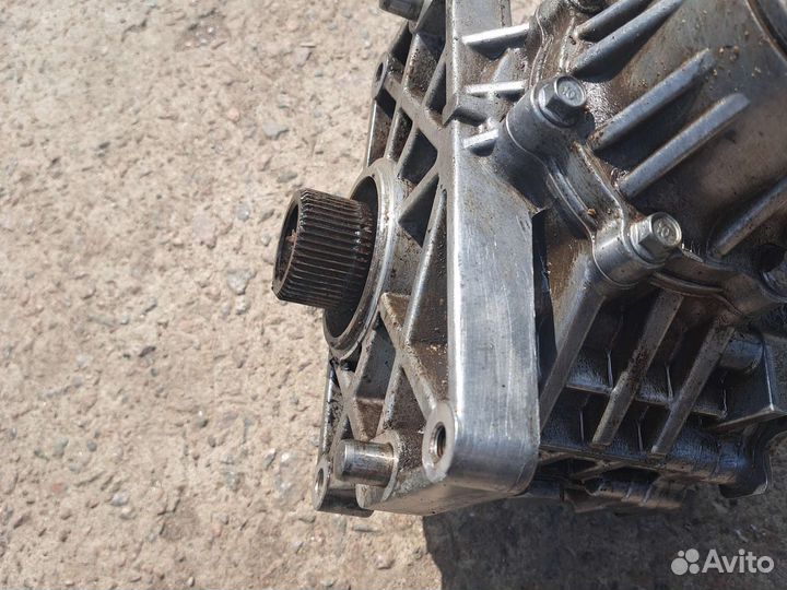 Раздатка 473003B200 Киа Соренто 2 XM