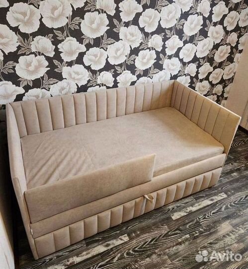 Детская мягкая кровать