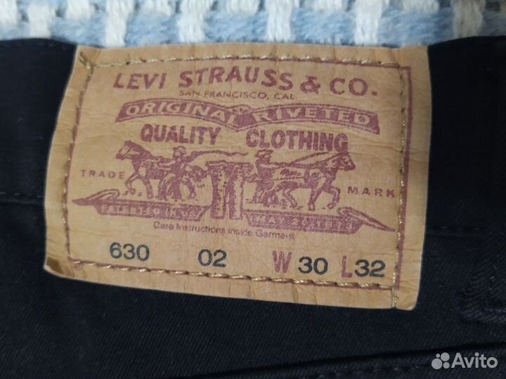 Джинсы женские Levi Strauss & Co